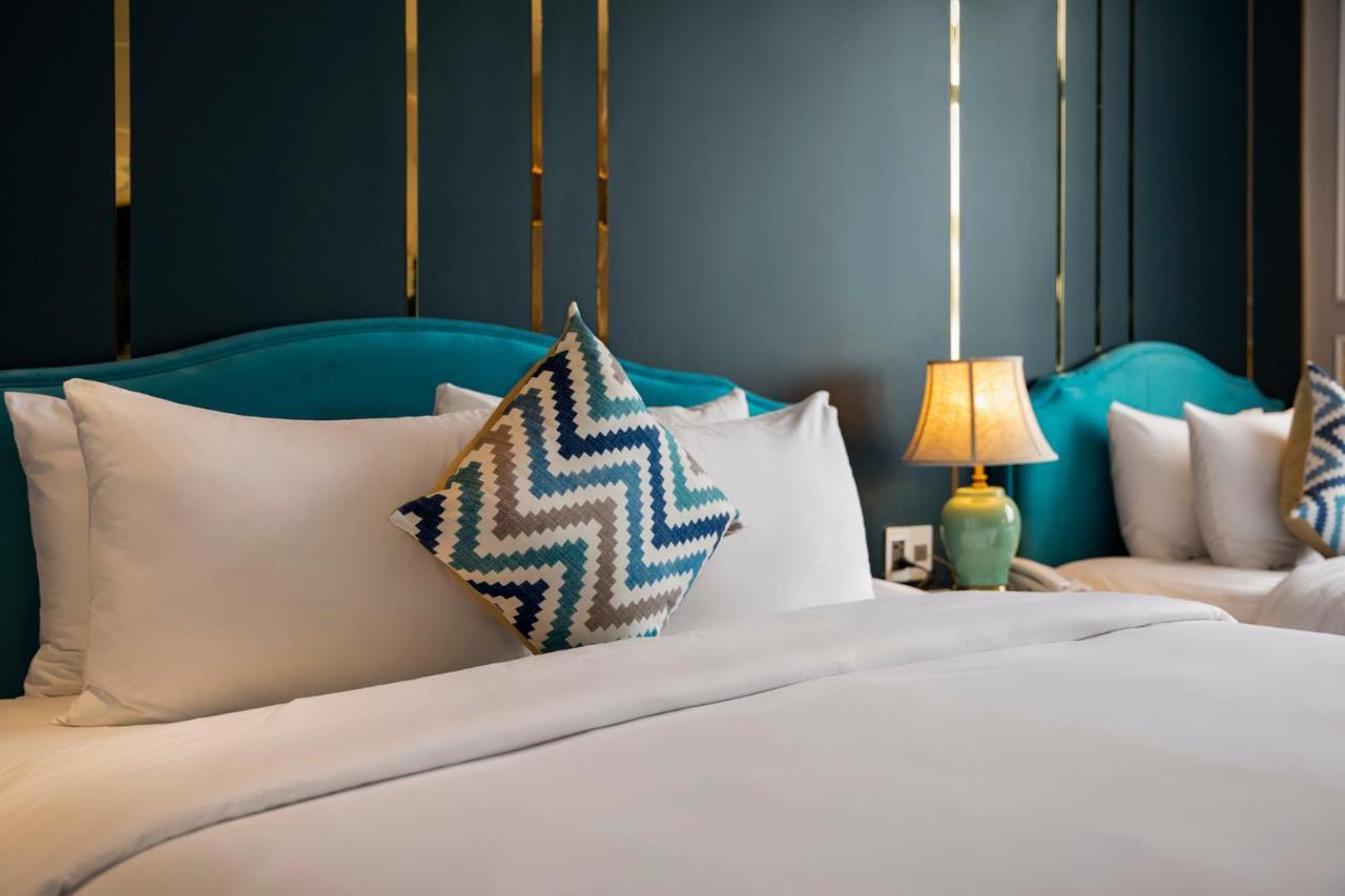 Angel Hotels Beach Danang Экстерьер фото